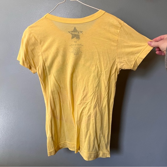 Vintage Delia’s Queen Tee - Picture 4 of 4